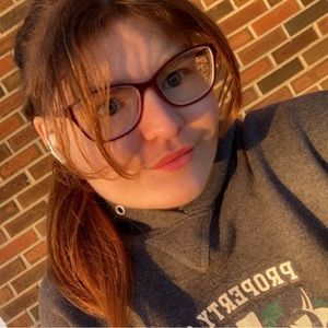 Meet your Posher, Stacie